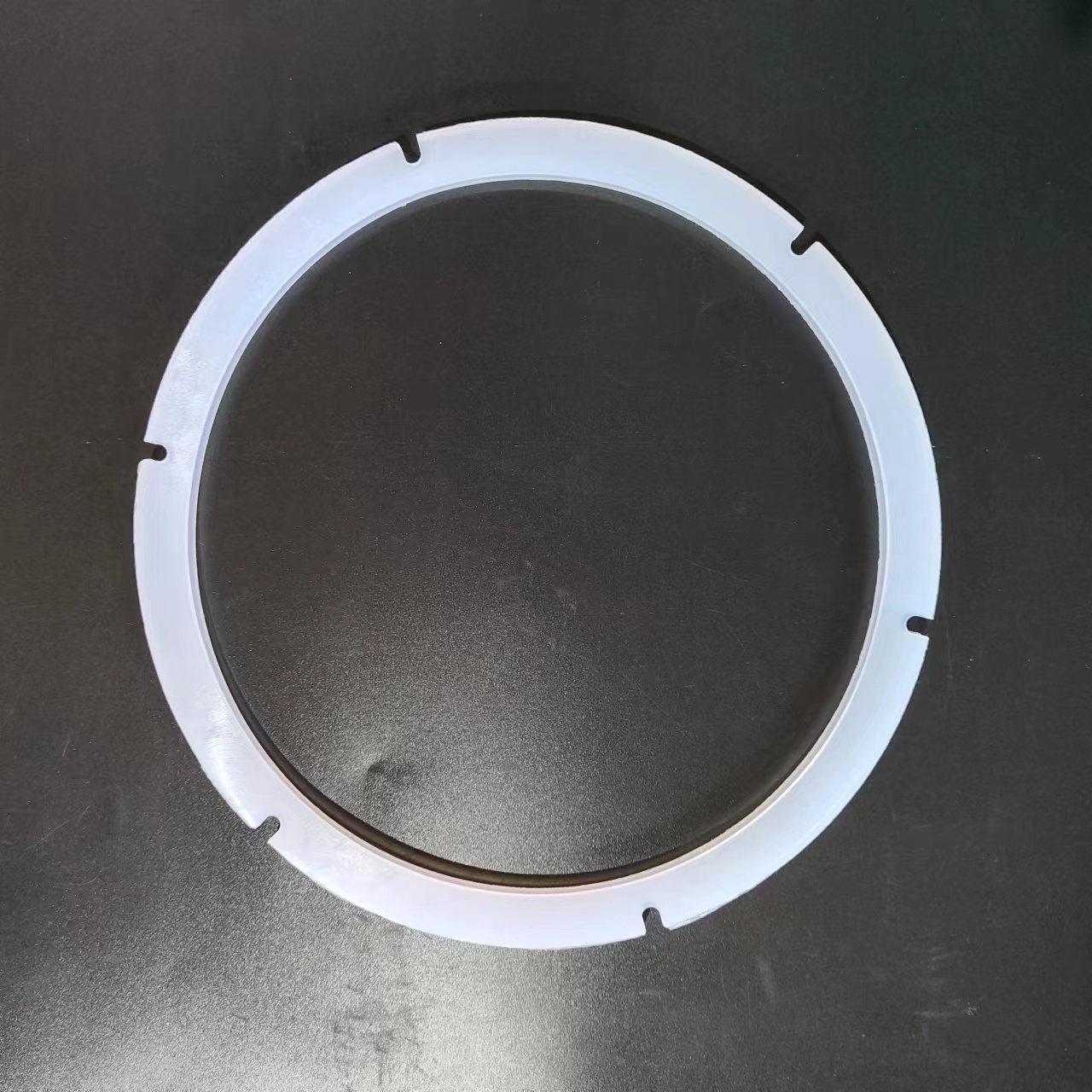 异形设备找不到合适密封圈？ag真人国际非标定制硅胶密封圈，万种规格，解决特殊尺寸难题